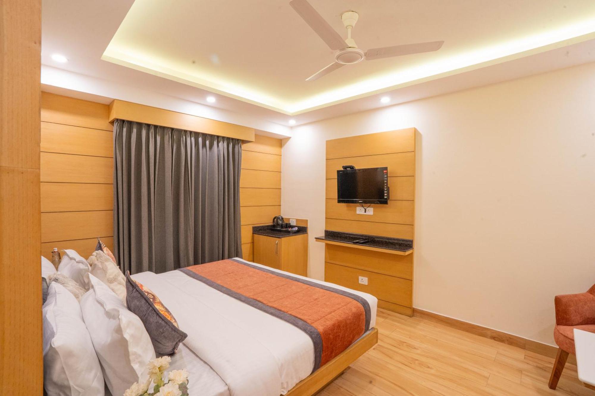 Perfectstayz Premium At Mall Road Mussoorie Exterior foto