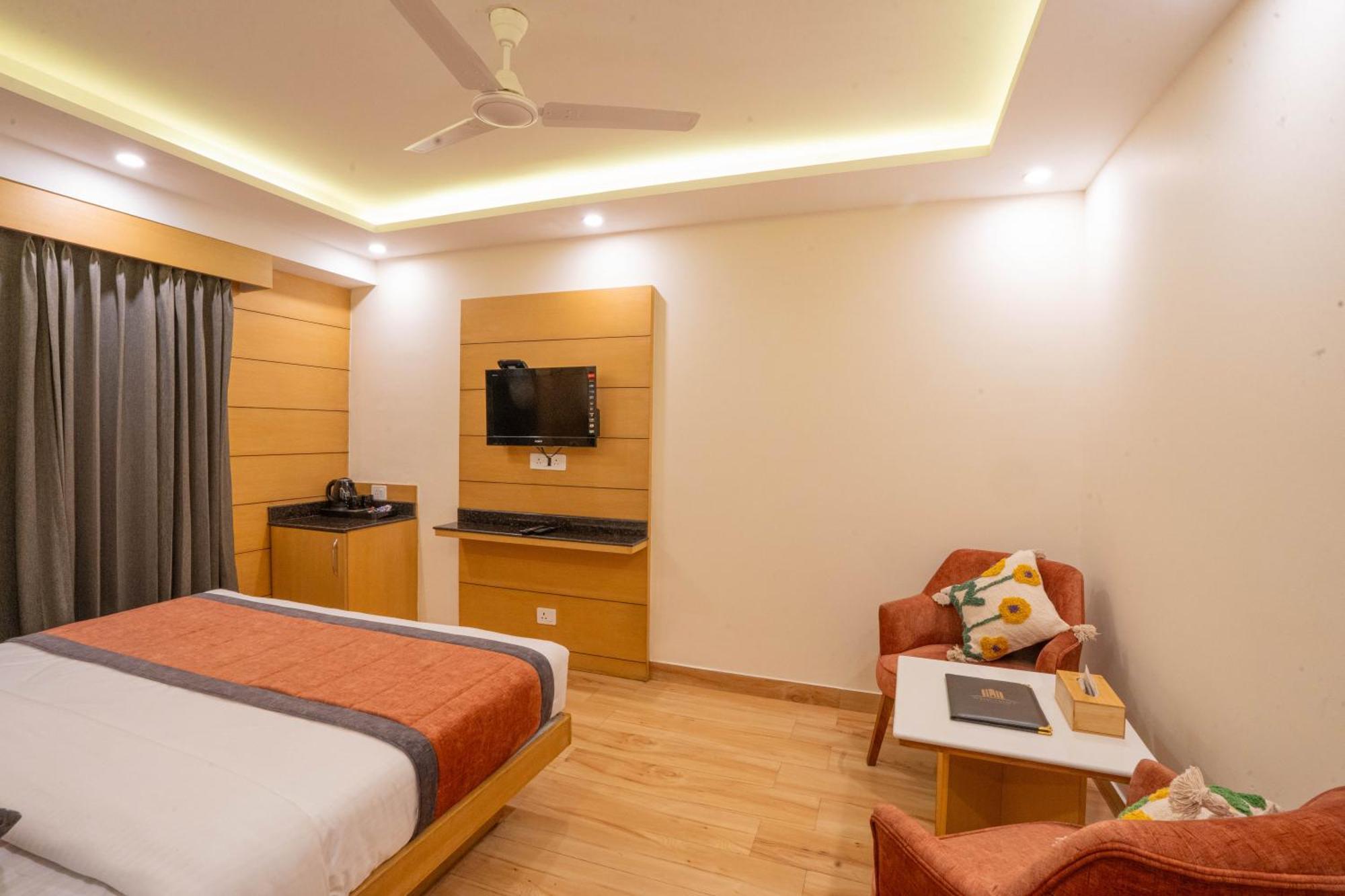 Perfectstayz Premium At Mall Road Mussoorie Exterior foto
