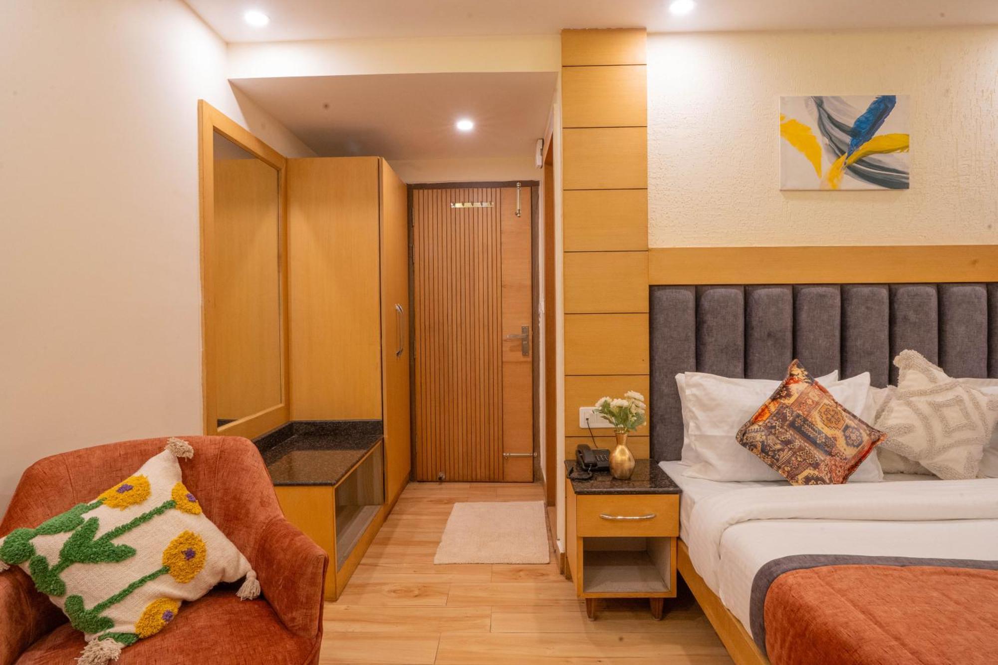 Perfectstayz Premium At Mall Road Mussoorie Exterior foto